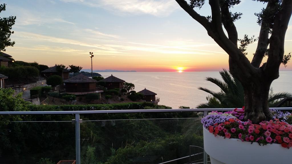 צ'פאלו Calanica Resort מראה חיצוני תמונה