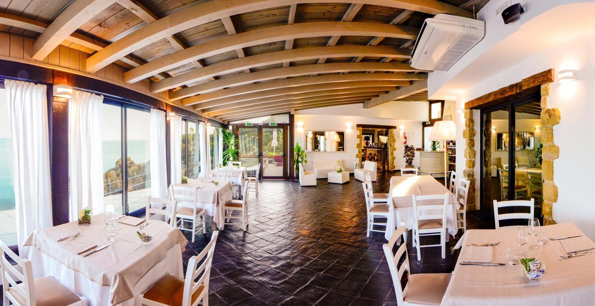 צ'פאלו Calanica Resort מראה חיצוני תמונה