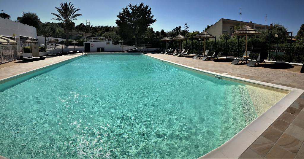 צ'פאלו Calanica Resort מראה חיצוני תמונה
