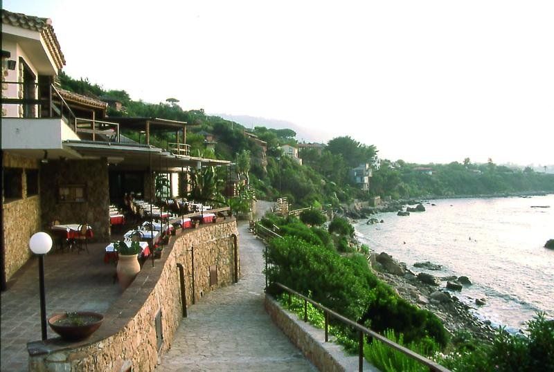 צ'פאלו Calanica Resort מראה חיצוני תמונה
