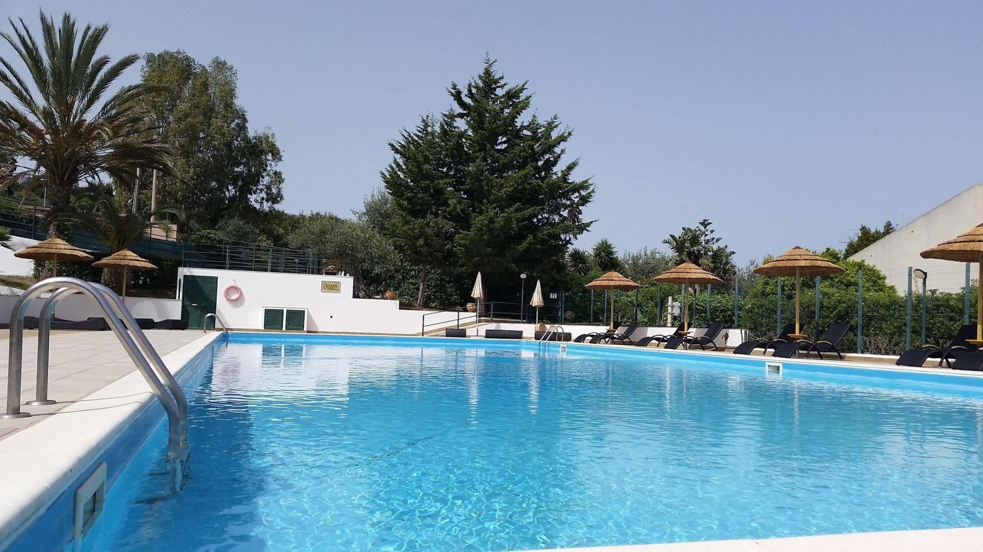 צ'פאלו Calanica Resort מראה חיצוני תמונה