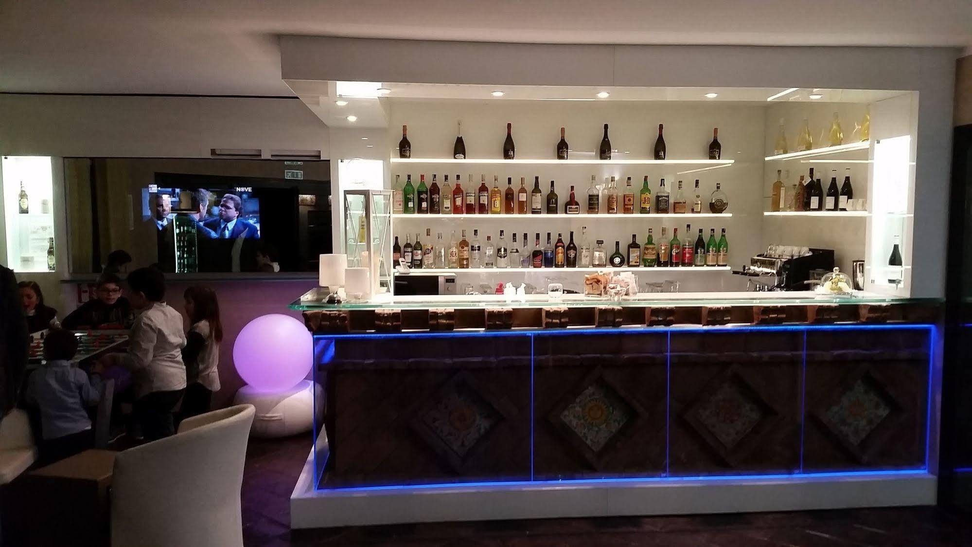 צ'פאלו Calanica Resort מראה חיצוני תמונה