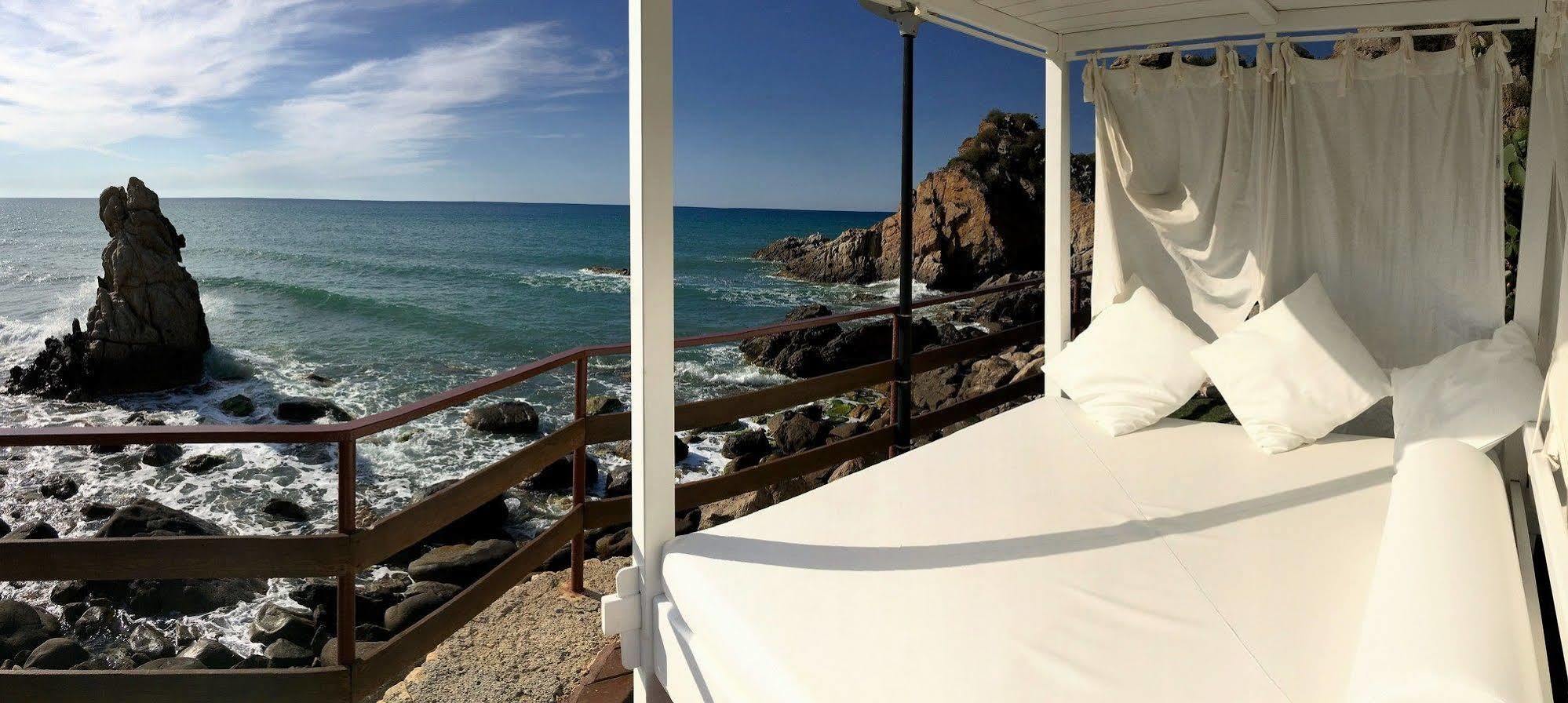 צ'פאלו Calanica Resort מראה חיצוני תמונה